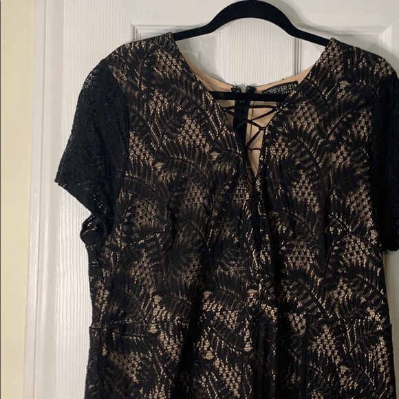 Plus Size Black / Nude Lace Up Dress Size 3X NEW - Picture 7 of 8